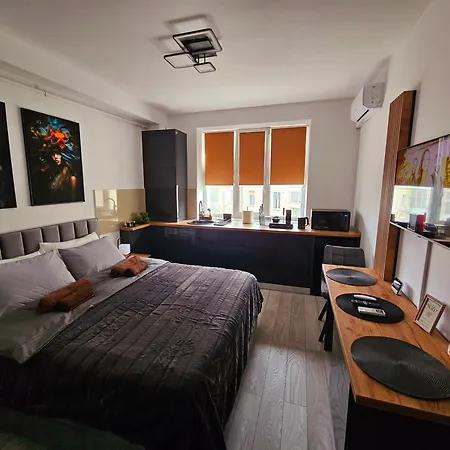 Modern Studio 3 Onesti Exterior photo