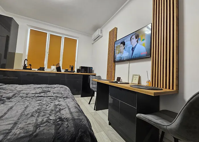 Modern Studio 3
