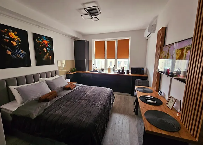 Modern Studio 3